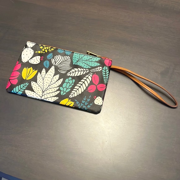 FOSSIL Eliza Clutch Wristlet Wallet Dark Floral Cactus Zip like NEW Bag Purse - Picture 2 of 11